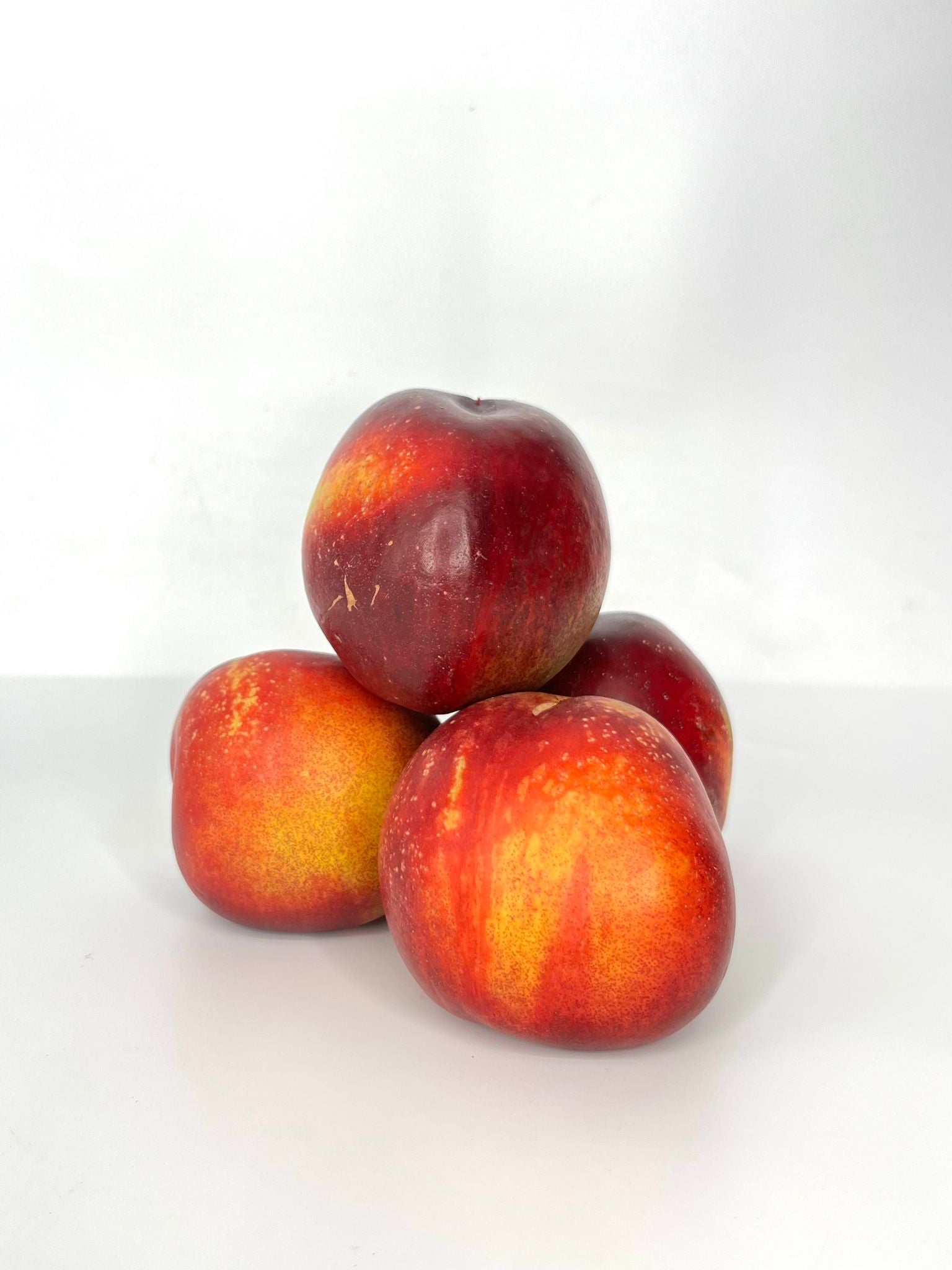 🍑 Pesche Noci (Nettarine) – Calibro Medio  | 1KG